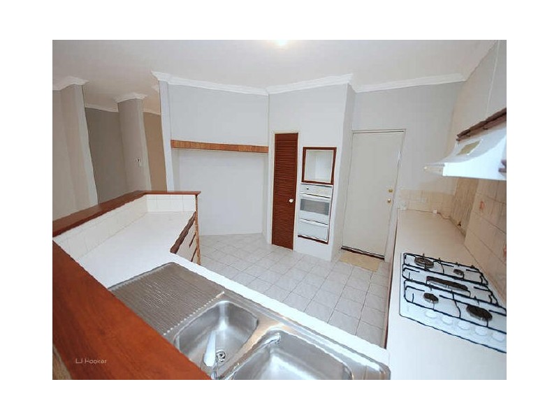 24 Greencroft Gardens, Leeming WA 6149