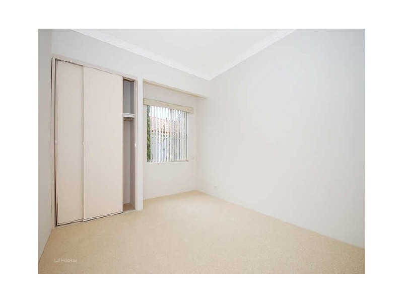 24 Greencroft Gardens, Leeming WA 6149