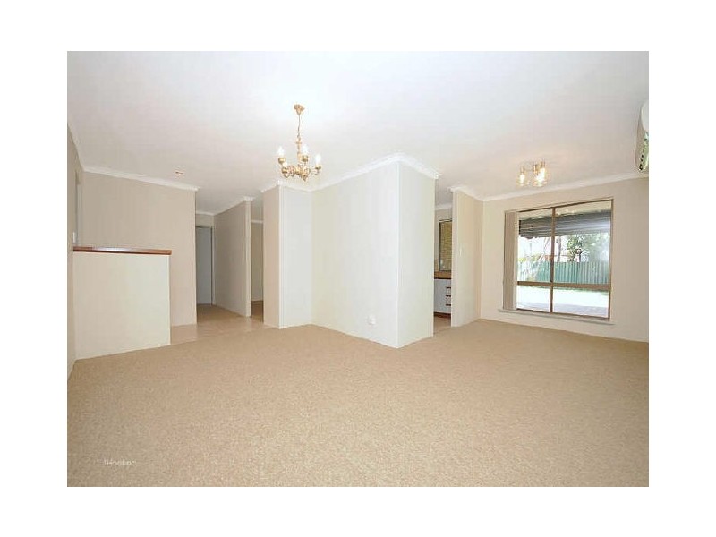 11 Illyarrie Place, Willetton WA 6155