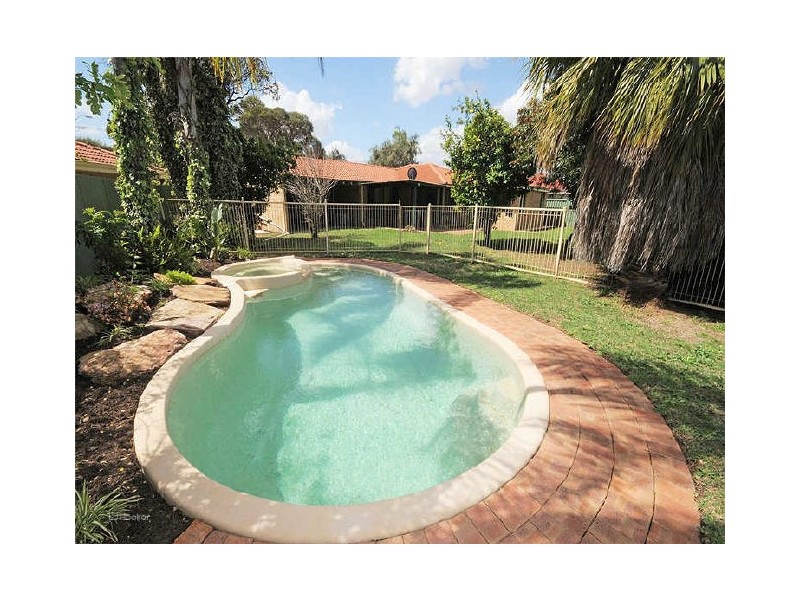 11 Illyarrie Place, Willetton WA 6155