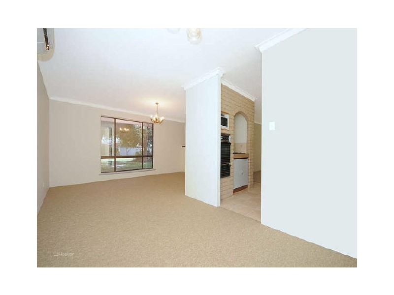 11 Illyarrie Place, Willetton WA 6155