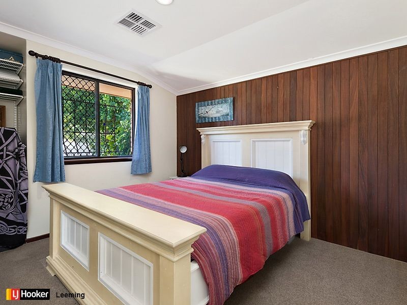 13 Rolland Court, Leeming WA 6149