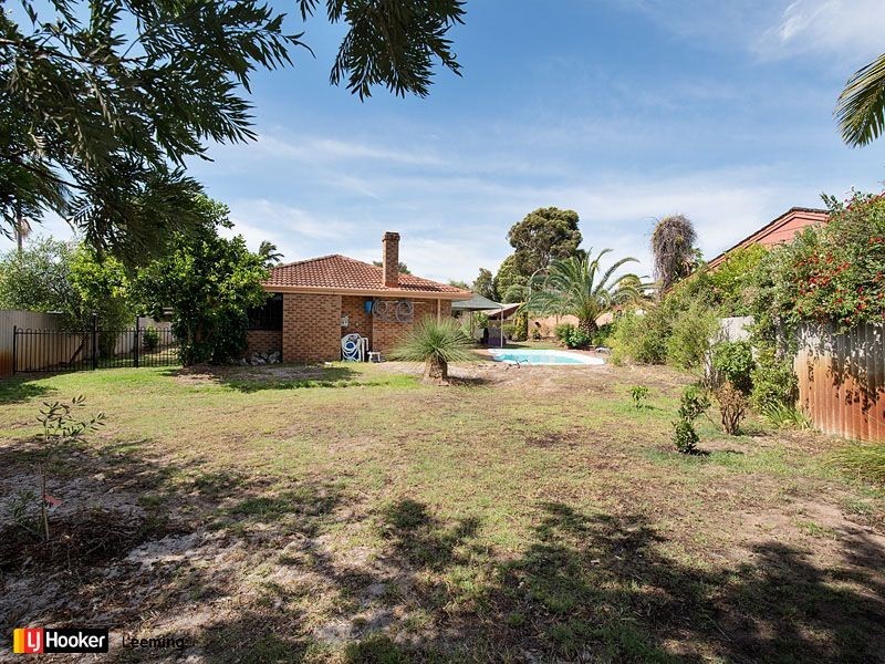 13 Rolland Court, Leeming WA 6149