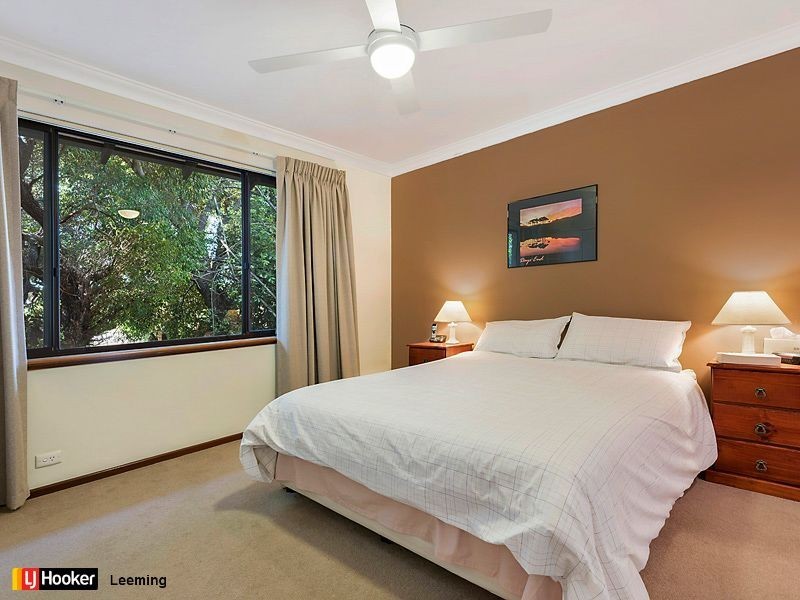 9 Keys Court, Leeming WA 6149