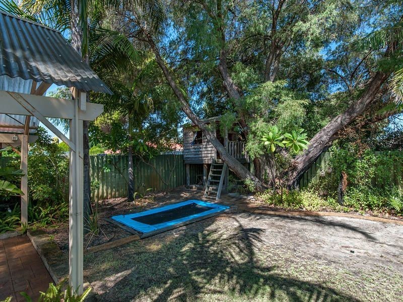 4 Ashton Place, Leeming WA 6149