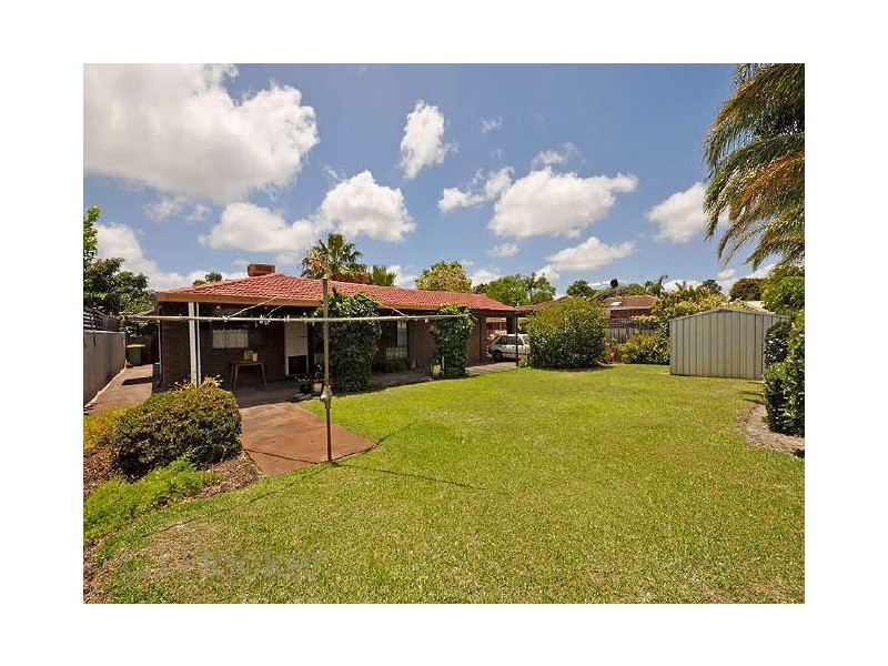 8 Rolland Court, Leeming WA 6149