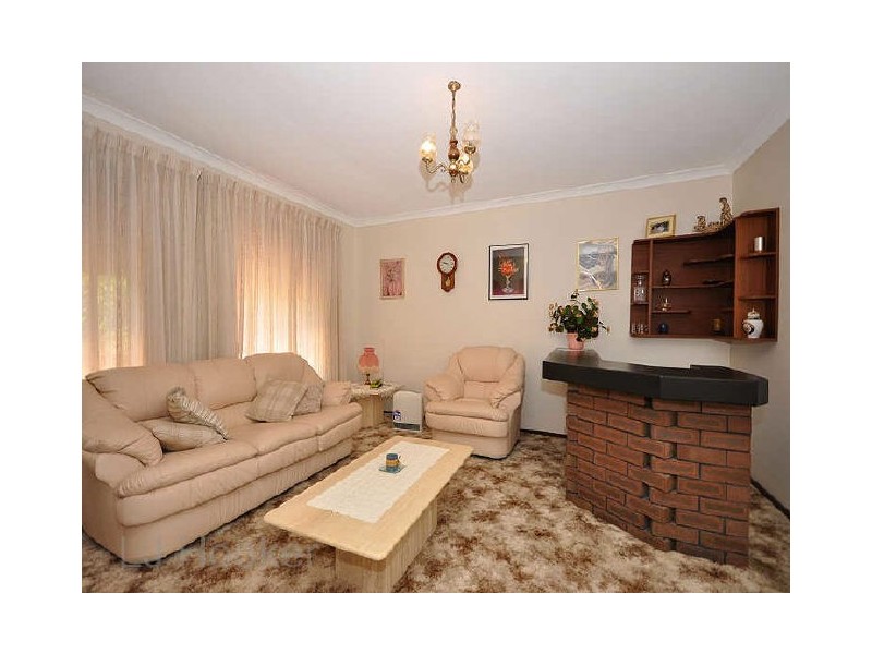 8 Rolland Court, Leeming WA 6149