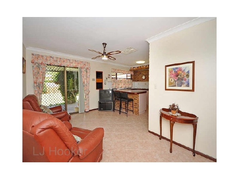 8 Rolland Court, Leeming WA 6149