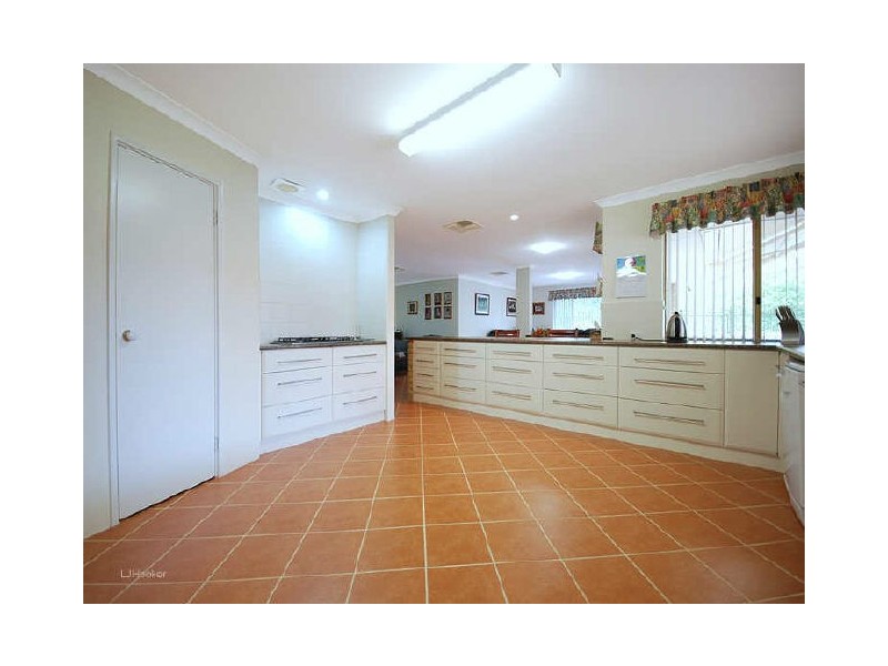 75 Sylvan Crescent, Leeming WA 6149