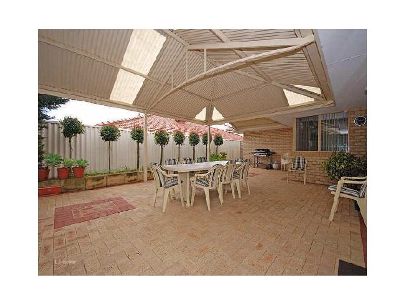 75 Sylvan Crescent, Leeming WA 6149