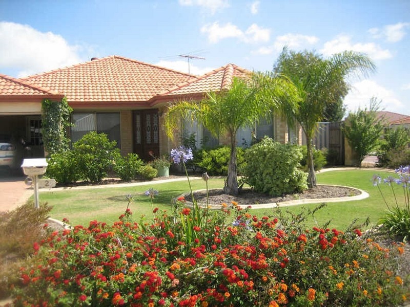 2 Charm Way, Atwell WA 6164