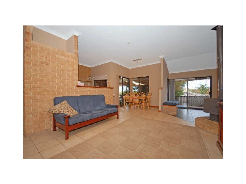 8 Brice Close, Leeming WA 6149