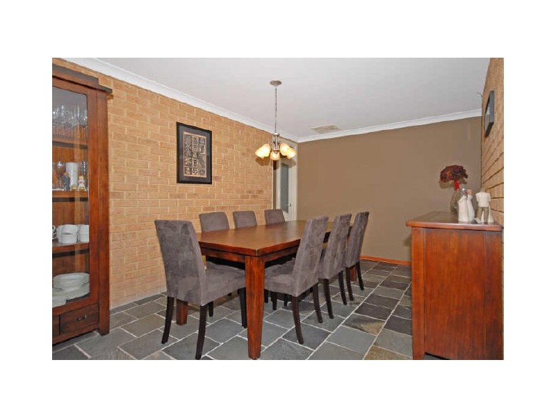 8 Brice Close, Leeming WA 6149