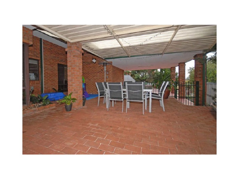 8 Brice Close, Leeming WA 6149