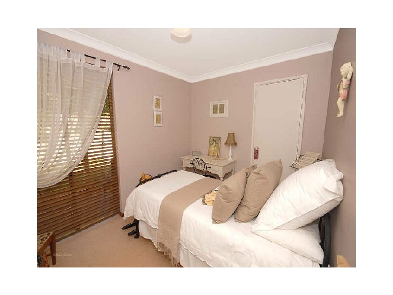 4 Harrington Crescent, Leeming WA 6149