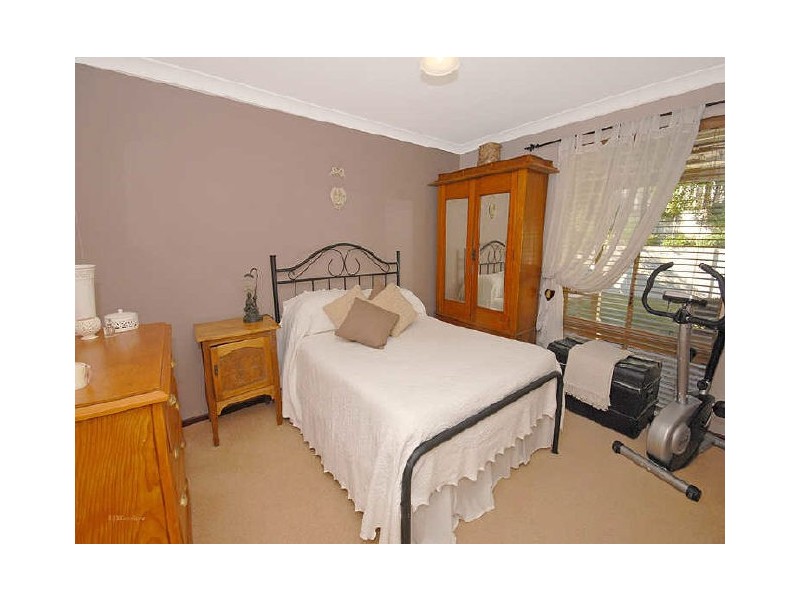4 Harrington Crescent, Leeming WA 6149