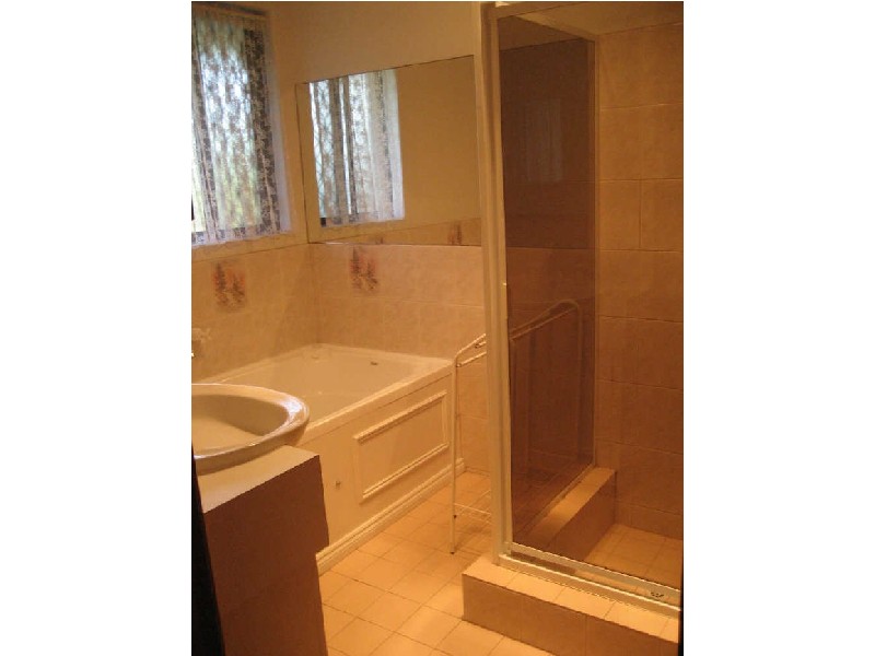 8 Pearson Crescent, Bull Creek WA 6149