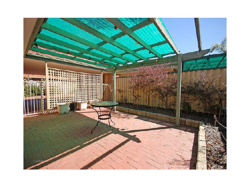 12B Smokewood Place, Leeming WA 6149