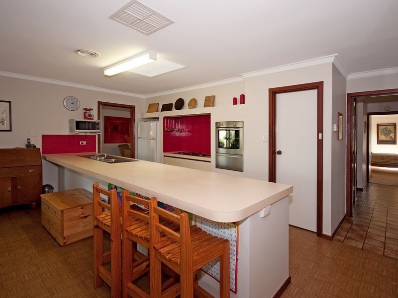 38 Matthew Avenue, Leeming WA 6149