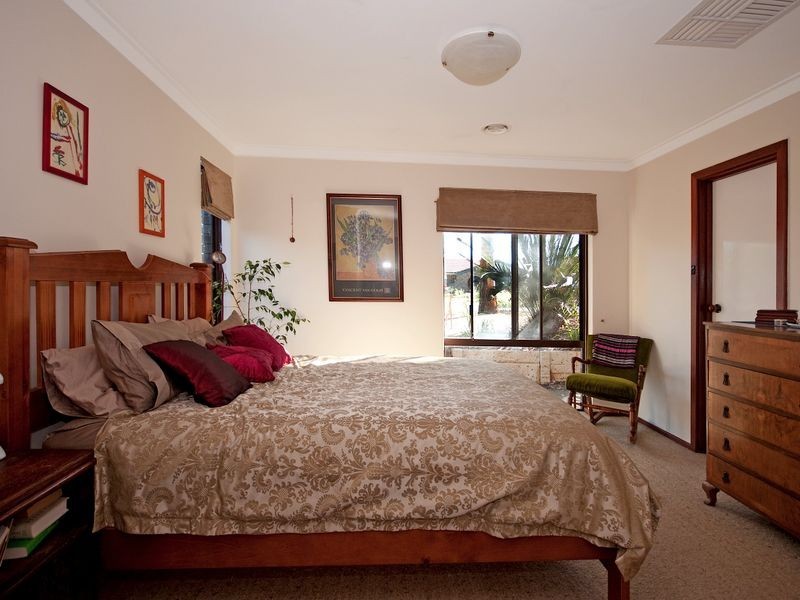 38 Matthew Avenue, Leeming WA 6149