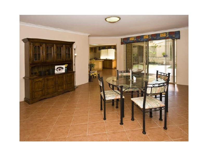 5 Atkinson Gardens, Leeming WA 6149