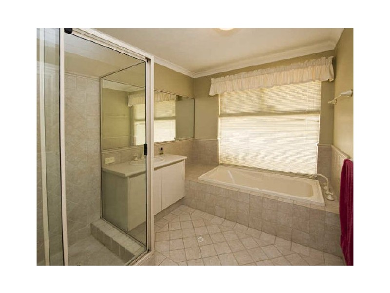 5 Atkinson Gardens, Leeming WA 6149