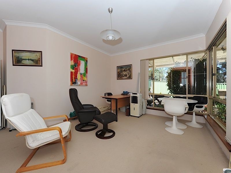 13 Sierra Chase, Leeming WA 6149