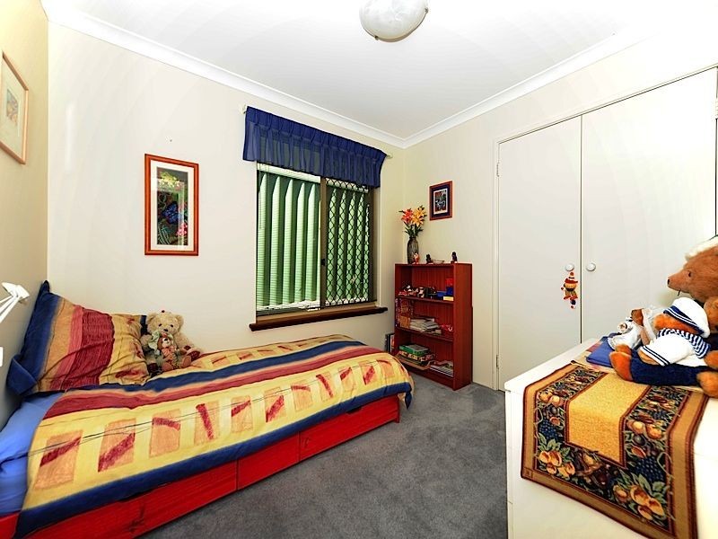 13 Sierra Chase, Leeming WA 6149