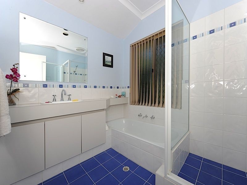 13 Sierra Chase, Leeming WA 6149