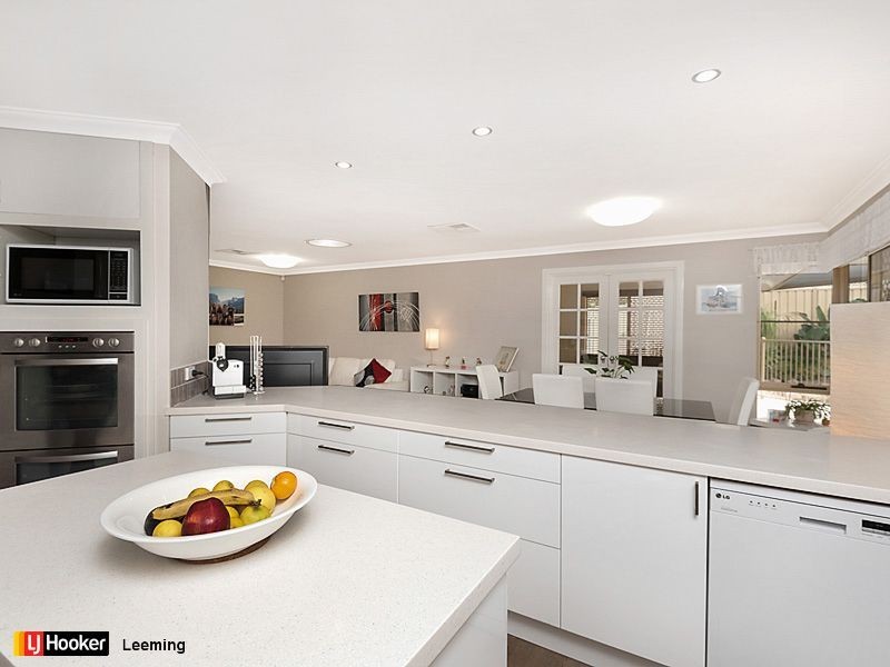 74 Casserly Drive, Leeming WA 6149