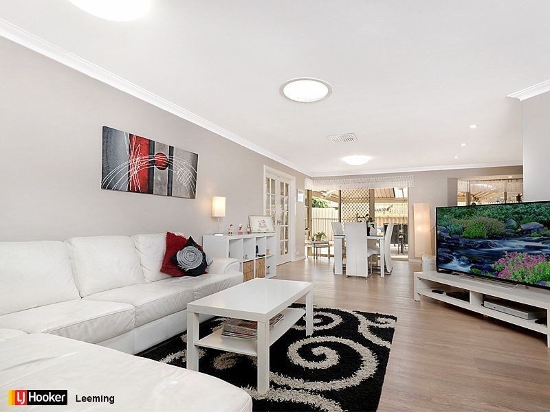 74 Casserly Drive, Leeming WA 6149