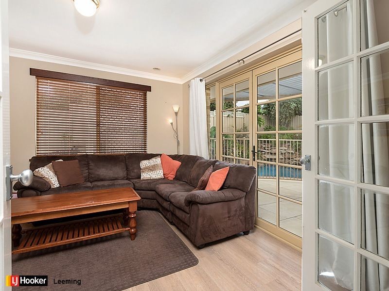 74 Casserly Drive, Leeming WA 6149