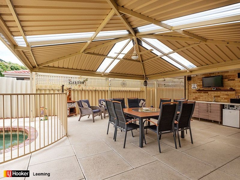 74 Casserly Drive, Leeming WA 6149