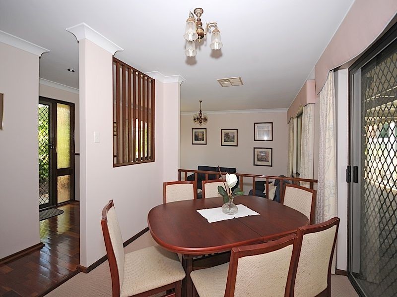 10 Krugger Place, Leeming WA 6149