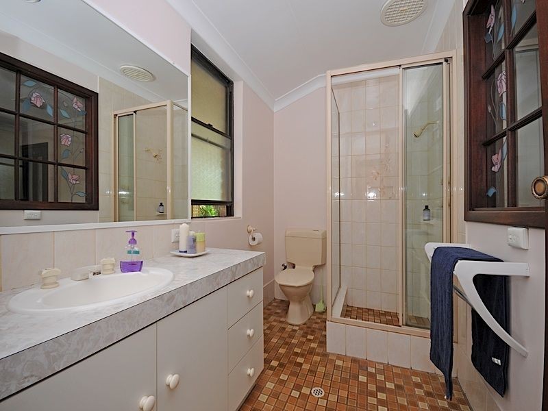 10 Krugger Place, Leeming WA 6149