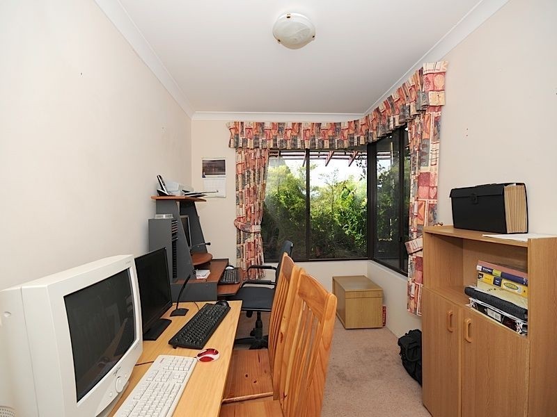 7 Treby Place, Leeming WA 6149
