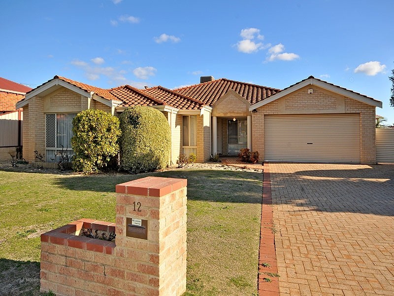12 Twin Branch Rise, Leeming WA 6149