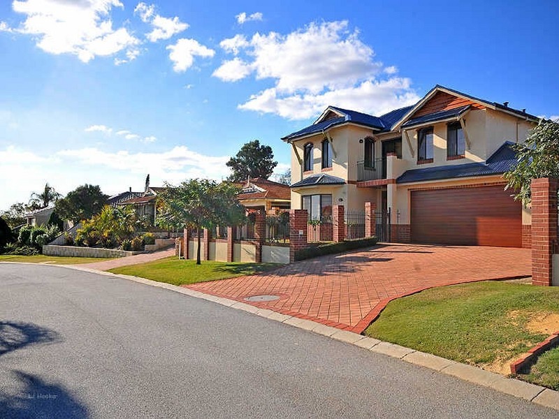 12 Twin Branch Rise, Leeming WA 6149