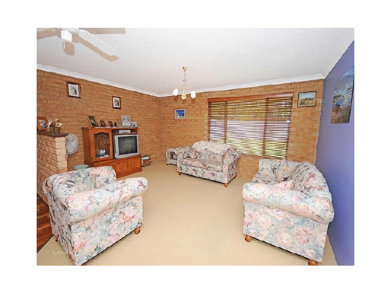 6 McKivett Crescent, Leeming WA 6149