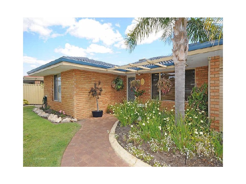 6 McKivett Crescent, Leeming WA 6149