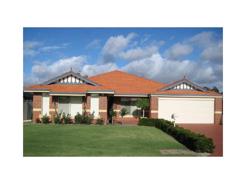 4 Dorrigo Way, South Lake WA 6164