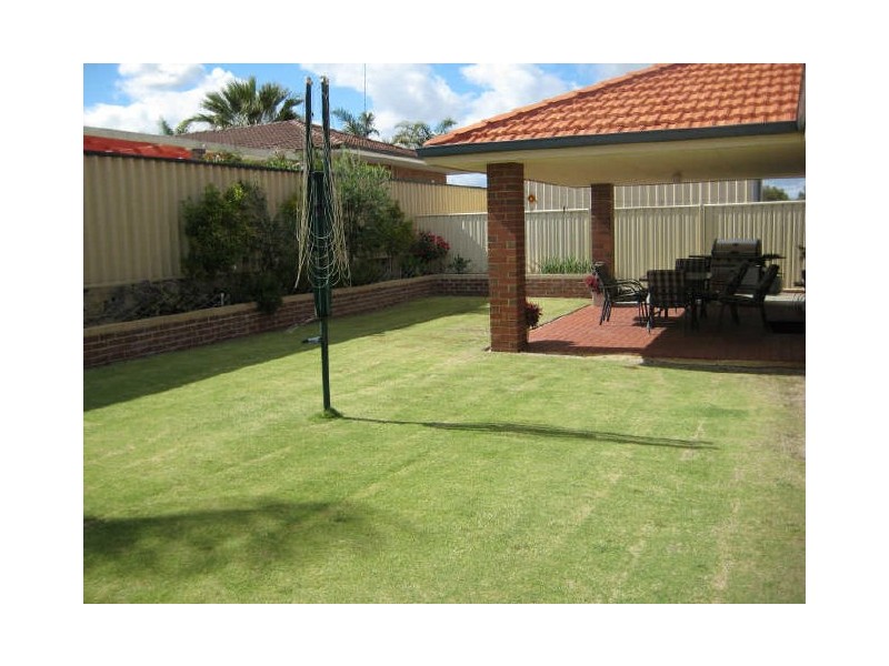 4 Dorrigo Way, South Lake WA 6164