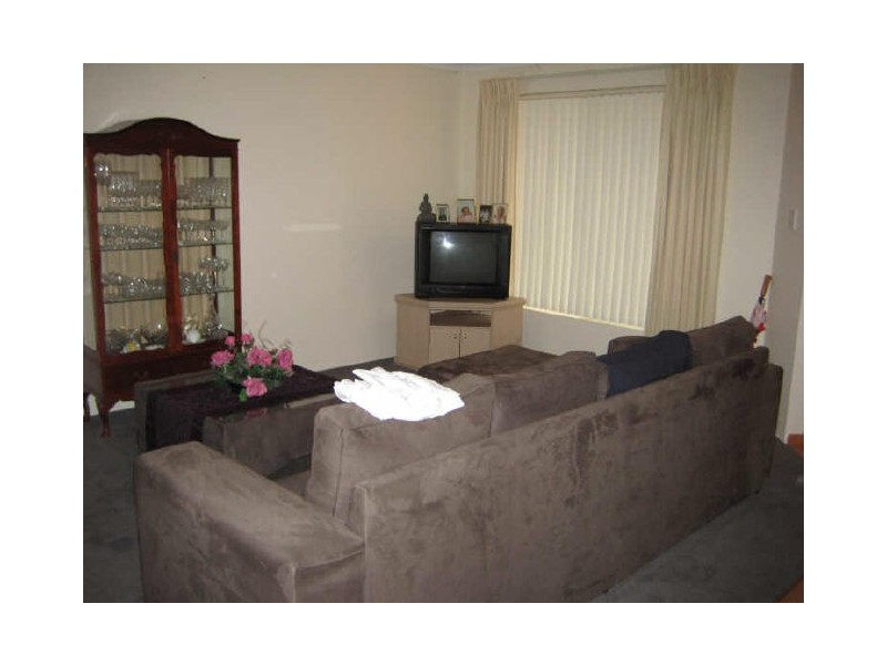 4 Dorrigo Way, South Lake WA 6164