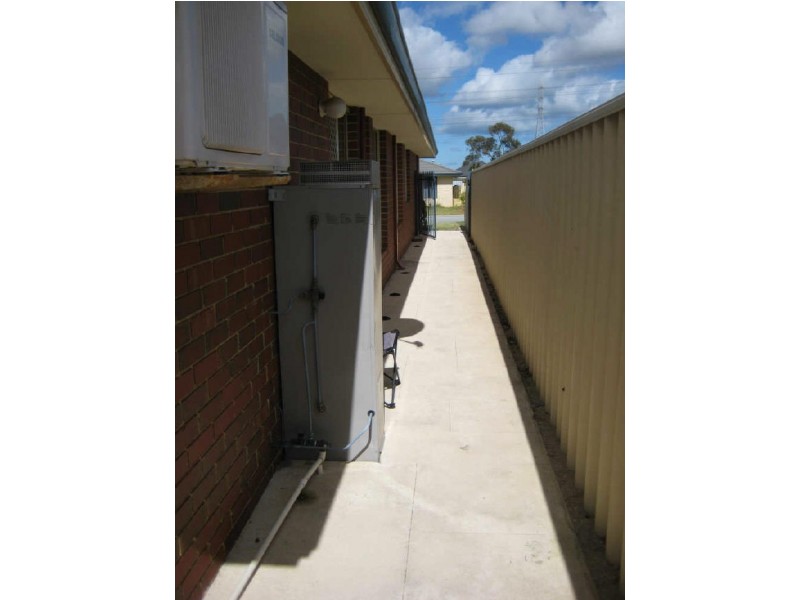 4 Dorrigo Way, South Lake WA 6164