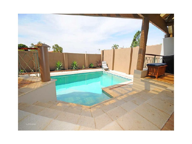 17 Riches Way, Bull Creek WA 6149