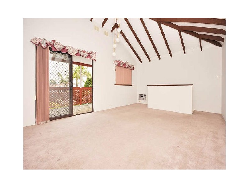 25 Vigors Avenue, Bull Creek WA 6149