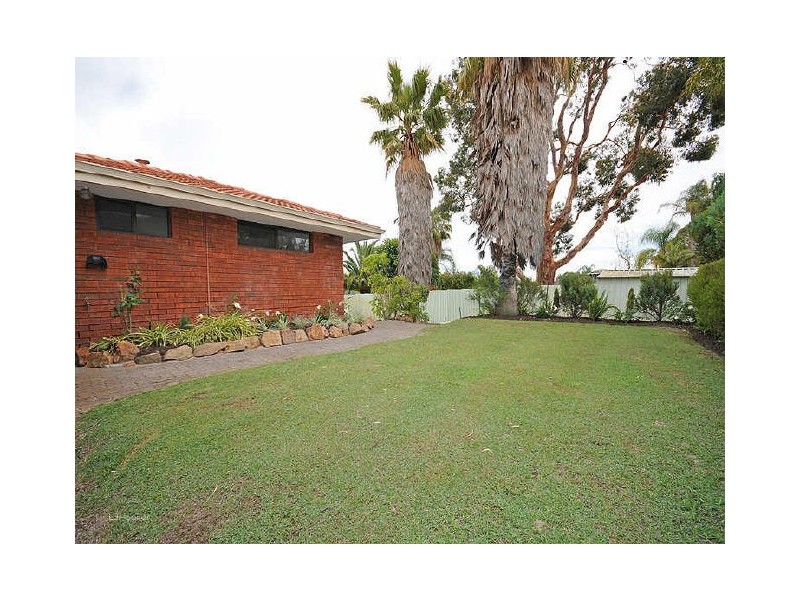 3 Duncton Court, Leeming WA 6149