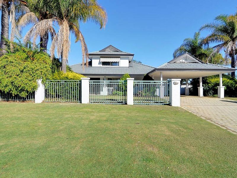 83 Sylvan Crescent, Leeming WA 6149
