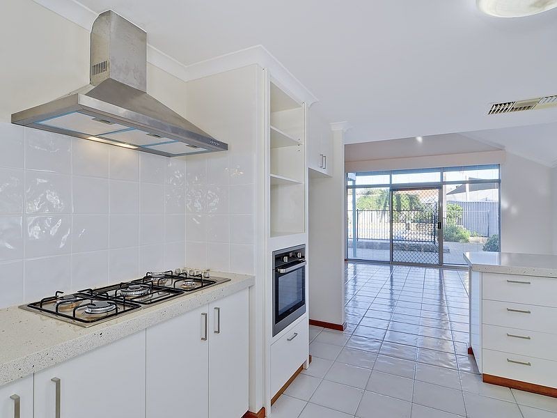 83 Sylvan Crescent, Leeming WA 6149