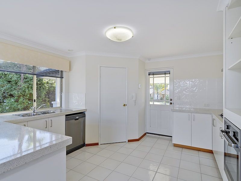 83 Sylvan Crescent, Leeming WA 6149